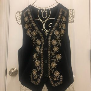 Karen Kane Embroidered Black Vest SIZE XL
